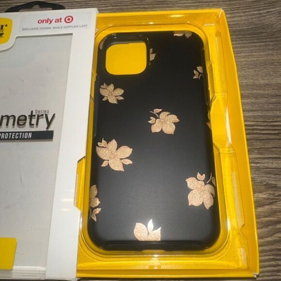OtterBox Apple iPhone 11 Pro Symmetry Phone Case 77-83731 - Gold Flowers. T - Picture 3 of 3